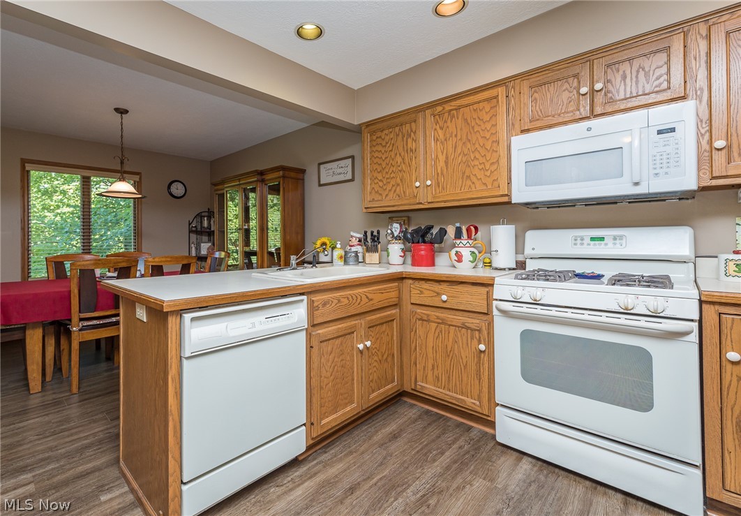 Waterside Woods Twnhs - Residential