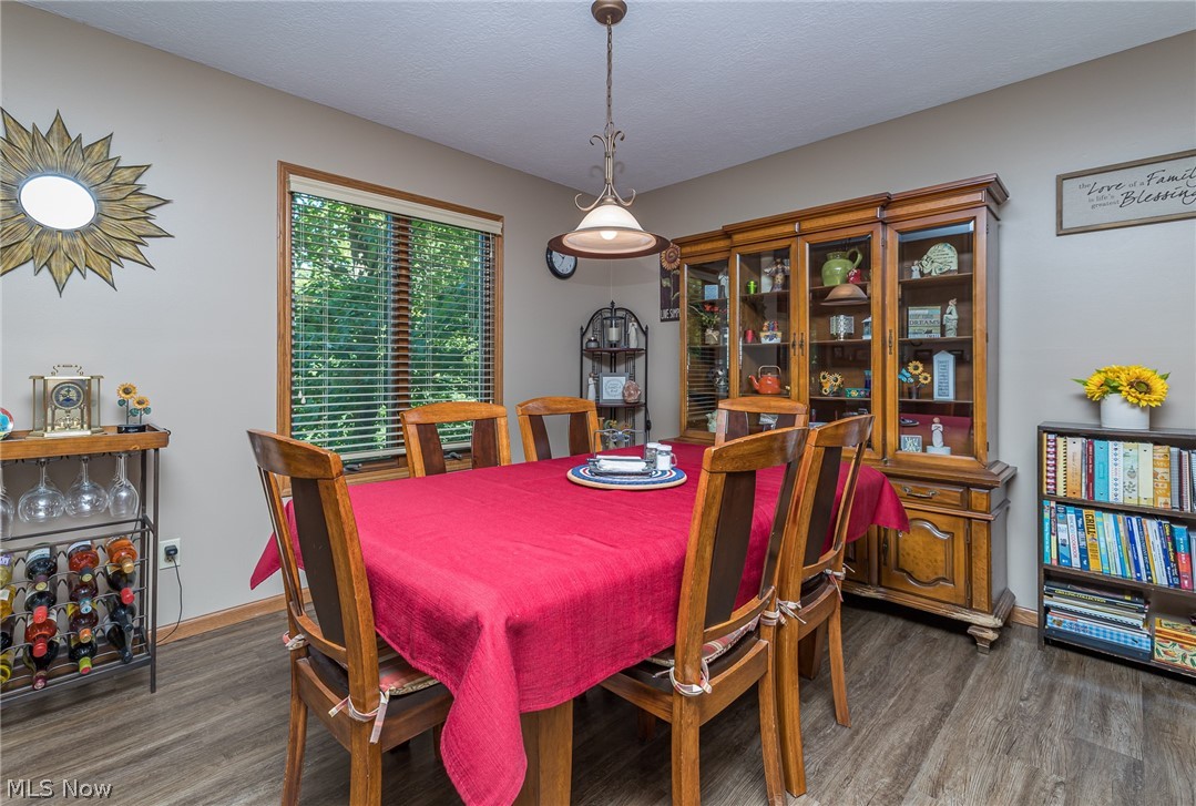 Waterside Woods Twnhs - Residential