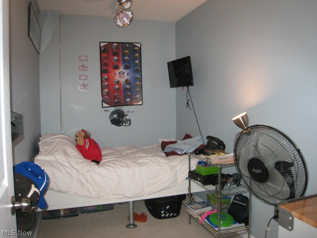 Hampton Court - Residential