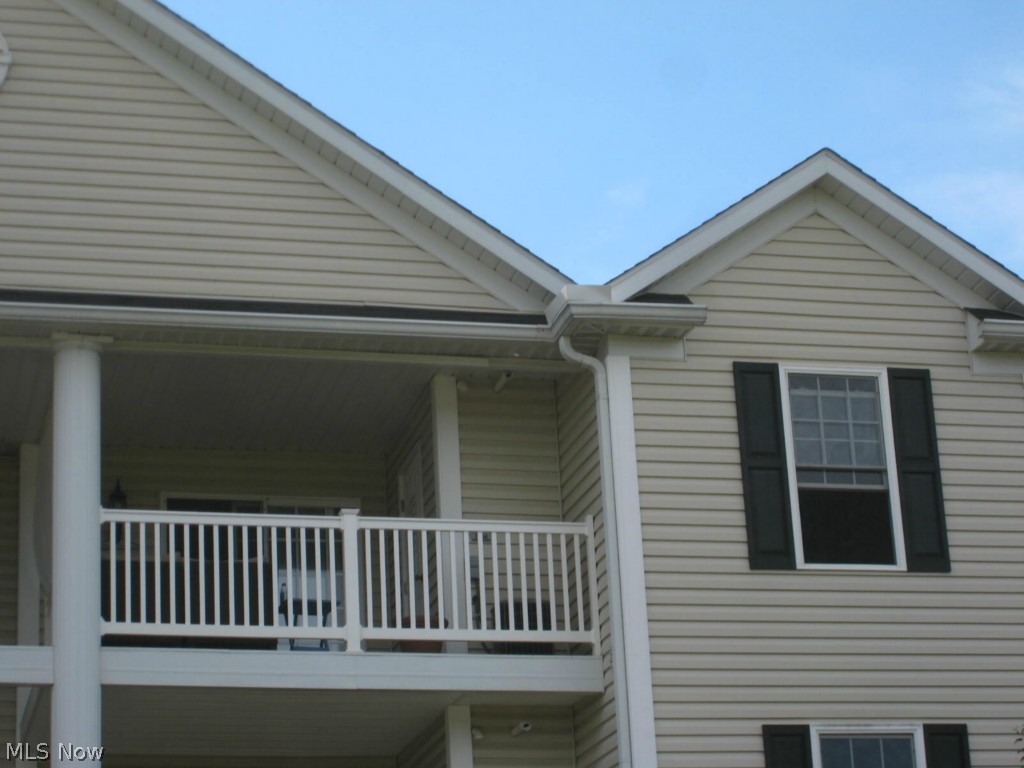 Hampton Court - Residential