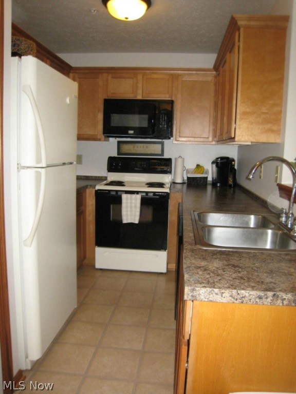 Hampton Court - Residential