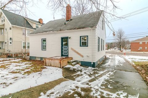 Tiny photo for 2400 Noble Road, Cleveland Heights, OH 44121 (MLS # 5179467)