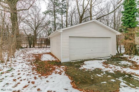 Tiny photo for 2400 Noble Road, Cleveland Heights, OH 44121 (MLS # 5179467)