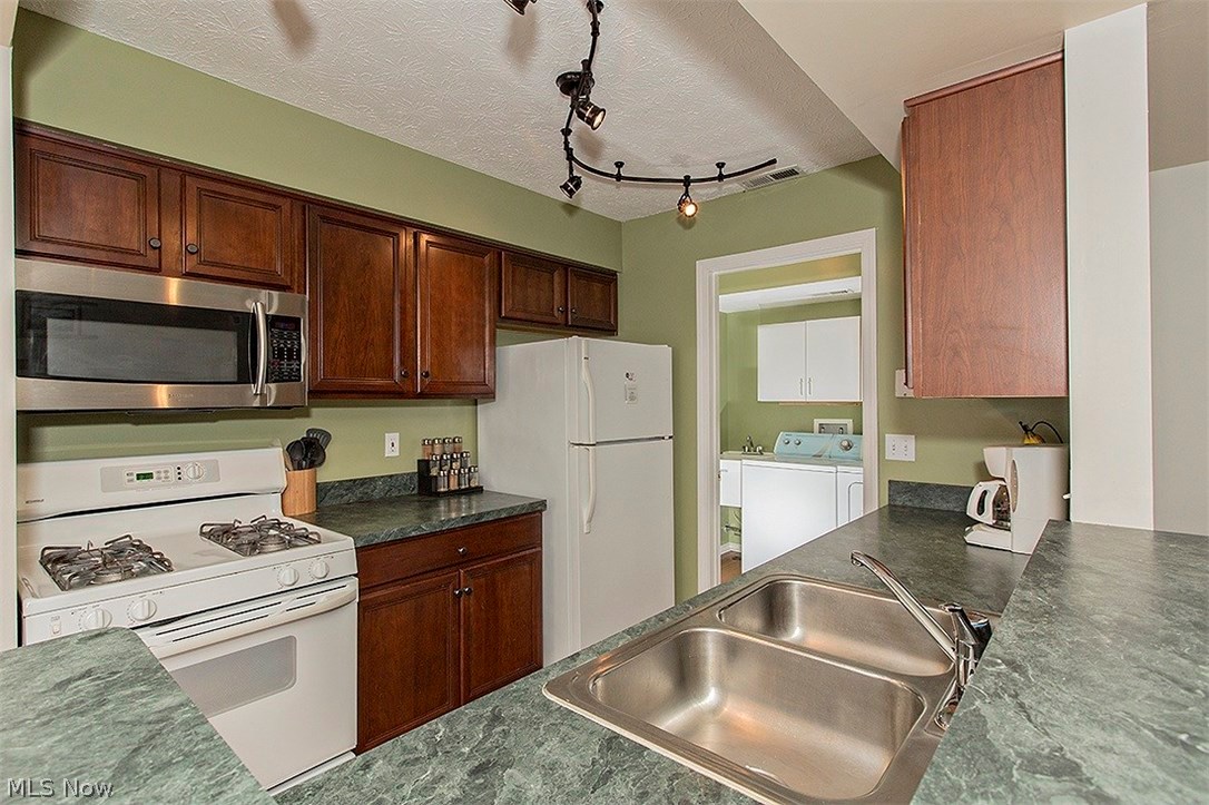 Huntsford Farms Ph 8 - Residential