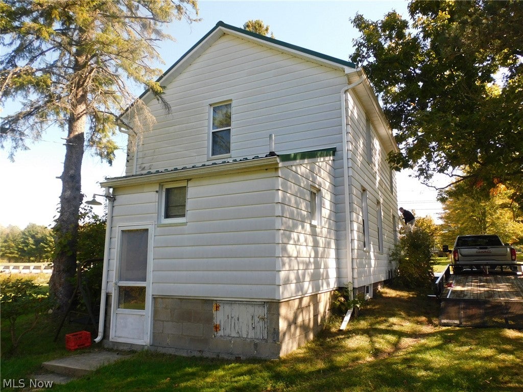 8885 Center Road
