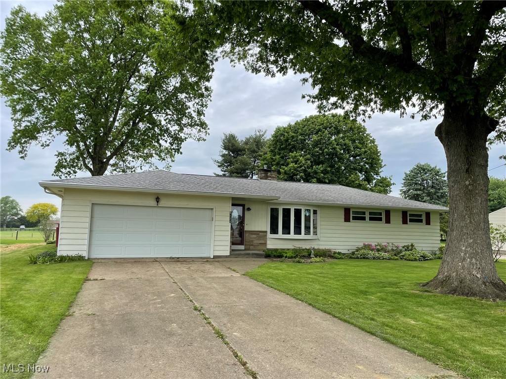 9174 Emerson Road, Apple Creek, Ohio image 2