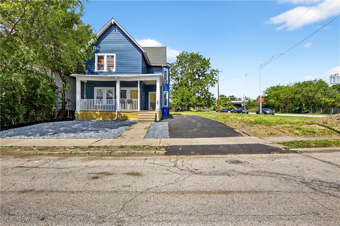 Turnkey 3 unit property on Clevelands West Side. Feautres include new vinyl windows, new gutters, 2 new furnaces, 2 new hwt tanks, freshly updated units 1 and 2, electrical, porches and more. Close to the highway and airport, this location is highly disreable for tenants.