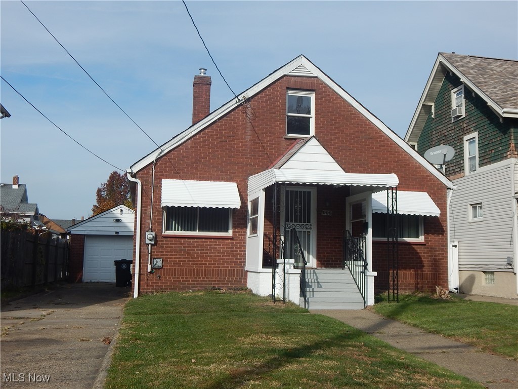 Updated and freshly painted interior, Enjoy the large open kitchen and newer flooring throughout. Walk in shower featured in updated bath. Full size basement freshly painted featuring full laundry hookups. half bath is toilet in basement, Fenced in back yard with covered patio. One car garage, Conv. location near parks, school and Rt.8.