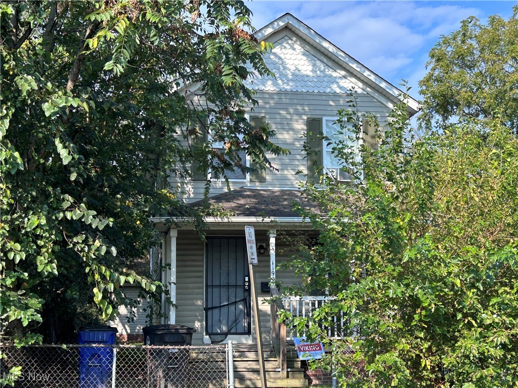 Turnkey Cleveland investment property! This 3-bedroom, 1.5-bathroom home was built in 1995, making it exempt from Cleveland’s lead certification requirements. Featuring vinyl siding, vinyl windows, and a detached garage, this property is both low-maintenance and investor-friendly. Recently remodeled in 2023, it offers modern updates that enhance long-term value. Currently occupied by a reliable, long-term cash-paying tenant, this property delivers steady income from day one. A strong addition to any portfolio!