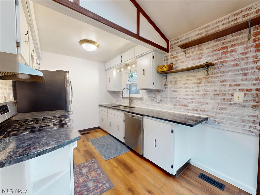 14801 Larkfield Drive