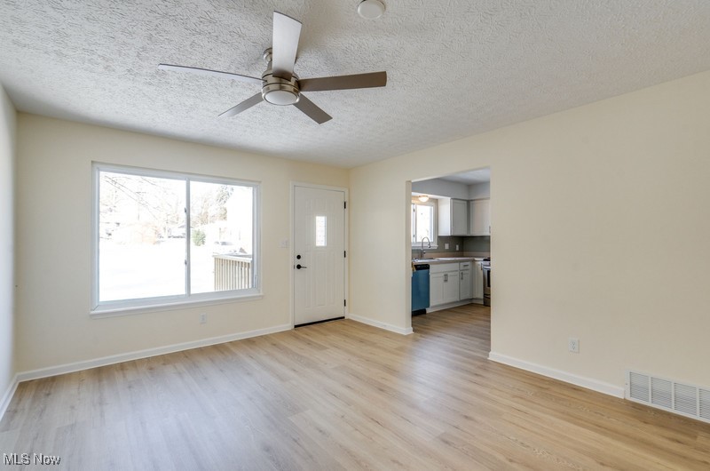 Kelly Ave - Residential