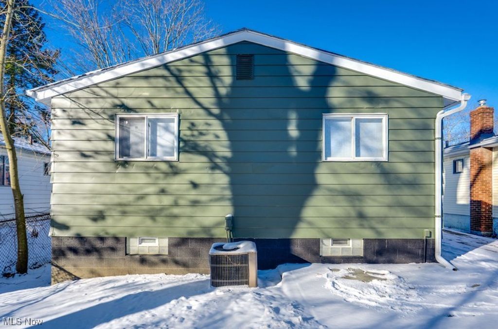 Photo of 529 Anderson Avenue, Akron, OH 44306 (MLS # 5182475)