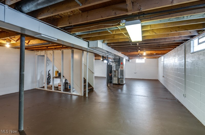 Kelly Ave - Residential