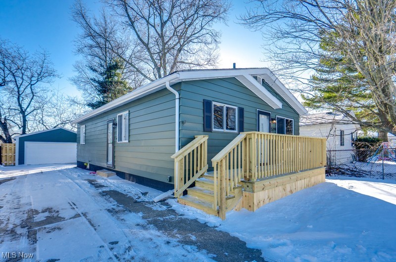 Kelly Ave - Residential