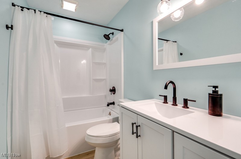 Kelly Ave - Residential