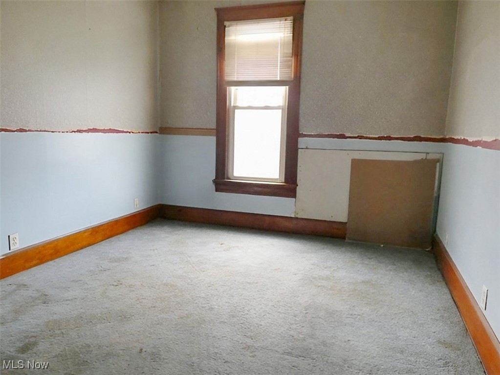 2442 Broad Street, Cambridge, Ohio image 11