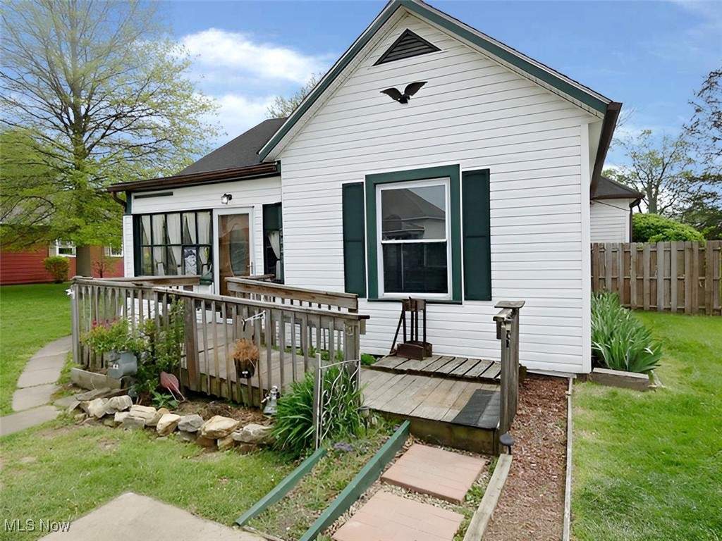 2442 Broad Street, Cambridge, Ohio image 1