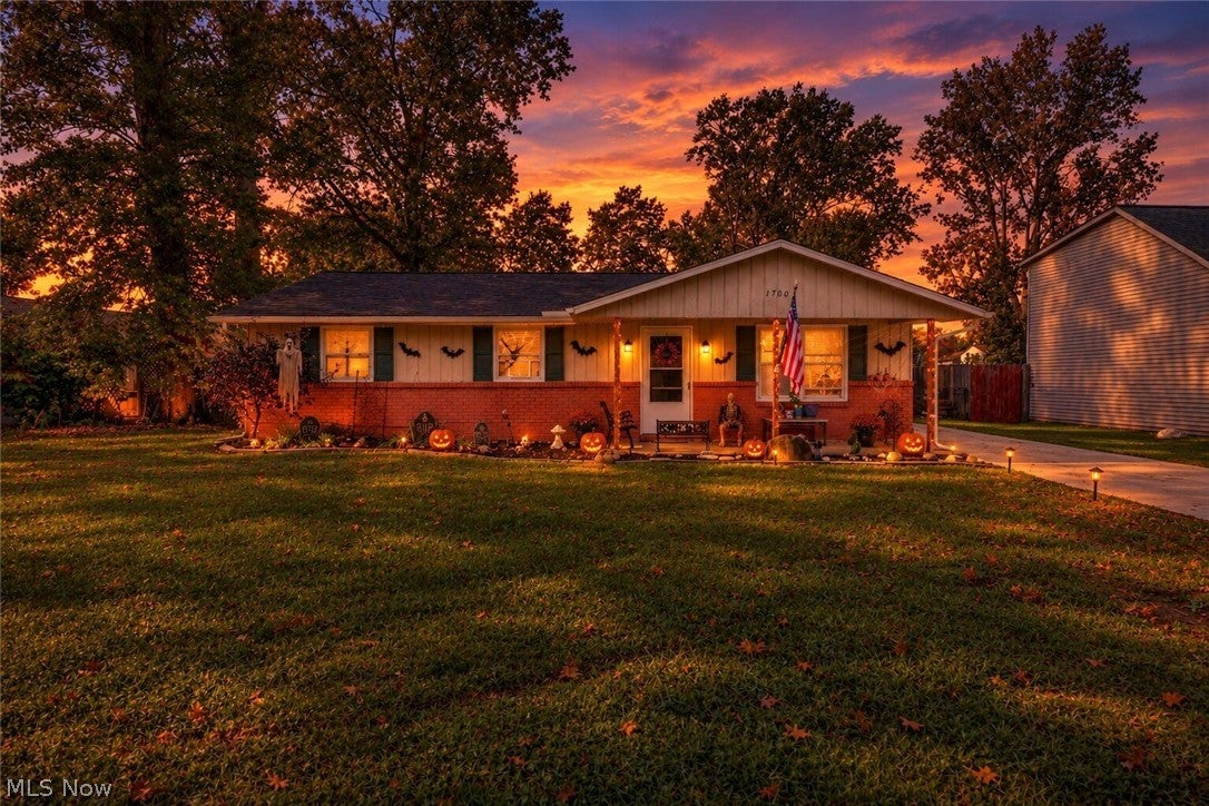 1700 Urban Circle S