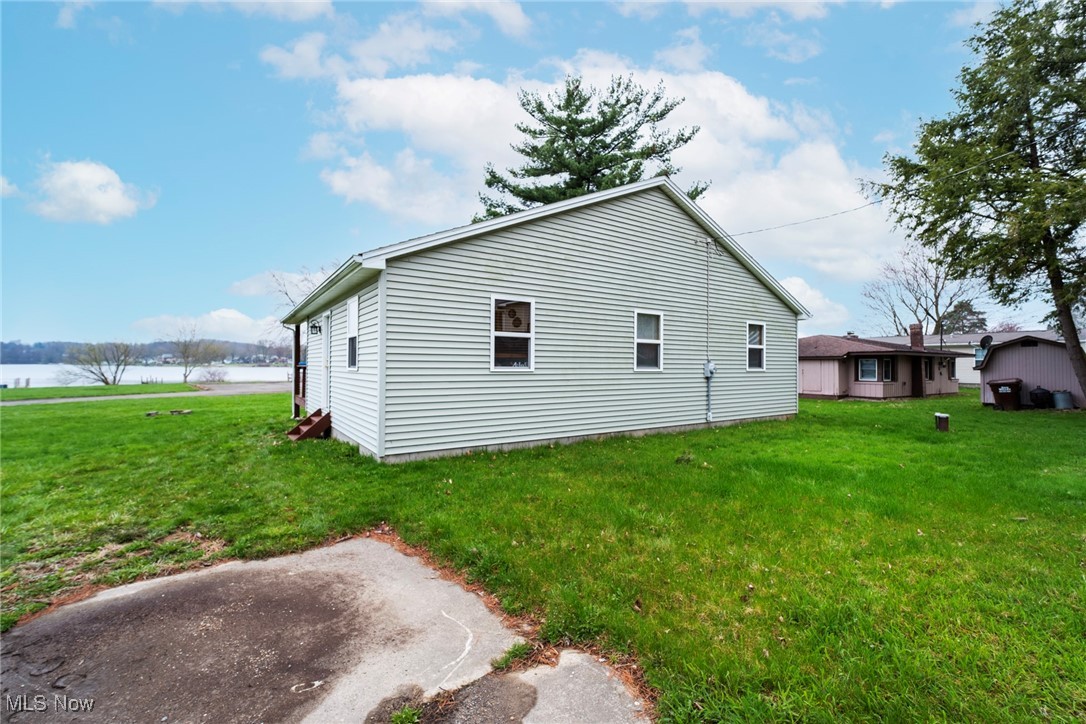 32685 Lakeside Drive, Hanoverton, Ohio image 44