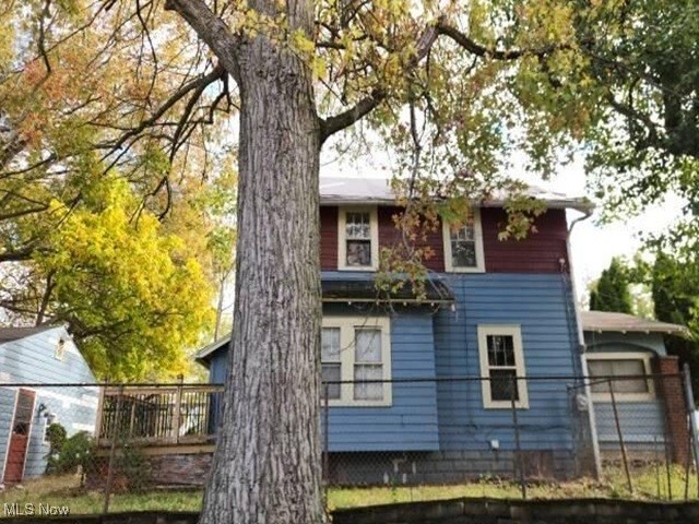 Golf Gardens - Residential