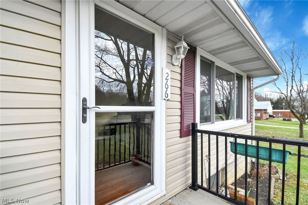 Photo of 266 N Illinois Avenue, Mansfield, OH 44905 (MLS # 5198555)