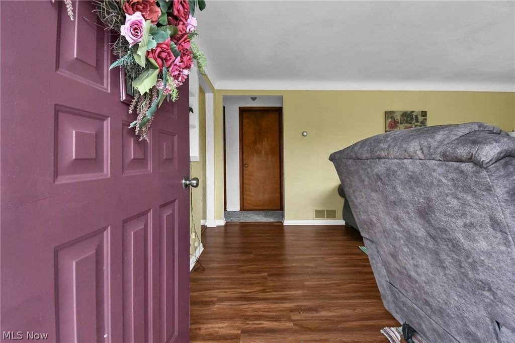 Photo of 266 N Illinois Avenue, Mansfield, OH 44905 (MLS # 5198555)