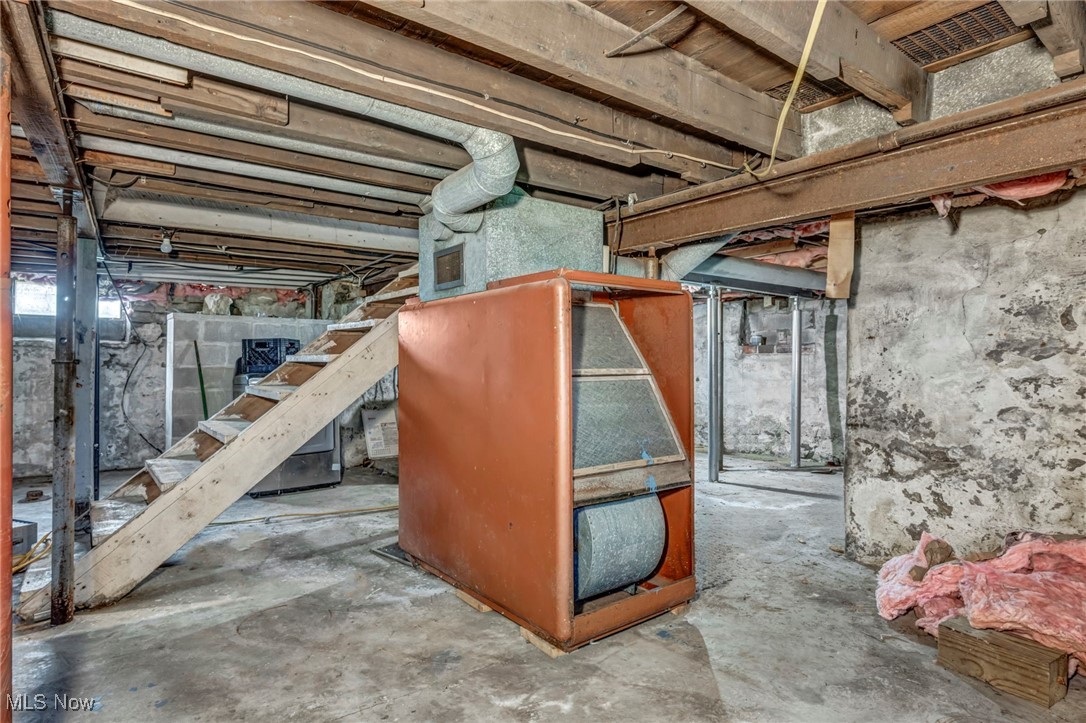 210 N Center Street, Newton Falls, Ohio image 43