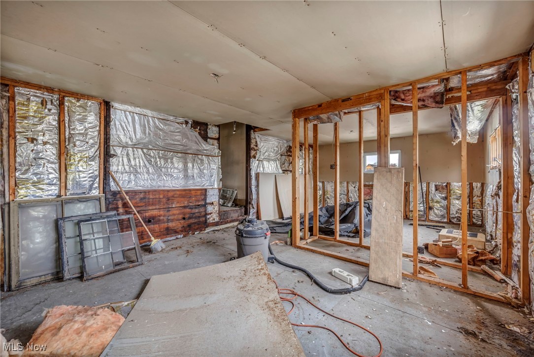210 N Center Street, Newton Falls, Ohio image 33