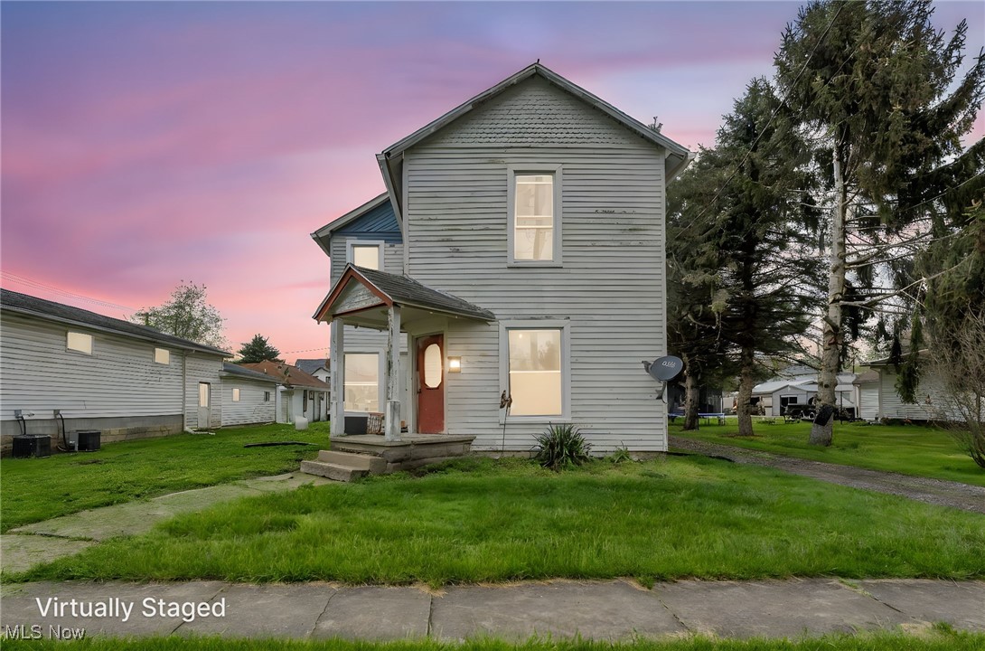 210 N Center Street, Newton Falls, Ohio image 1