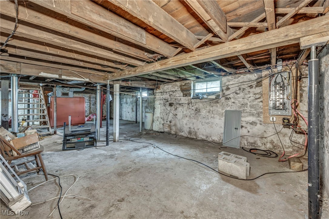210 N Center Street, Newton Falls, Ohio image 39