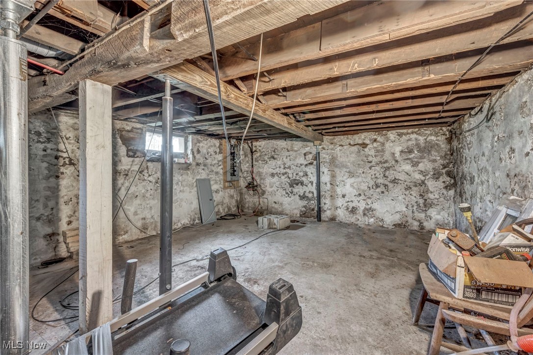 210 N Center Street, Newton Falls, Ohio image 42