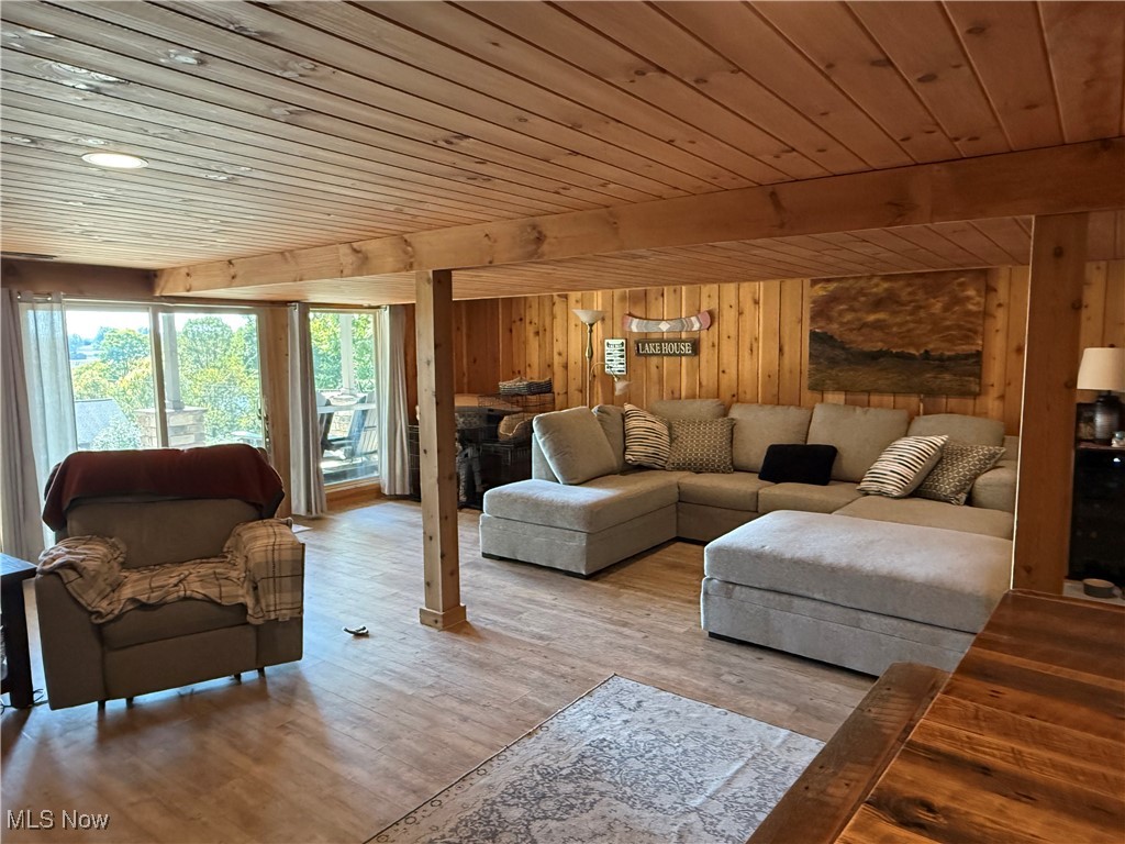 LAKE BUCKHORN - Residential