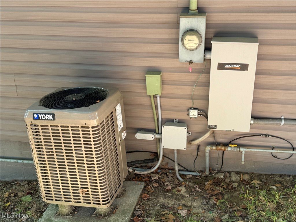 LAKE BUCKHORN - Residential