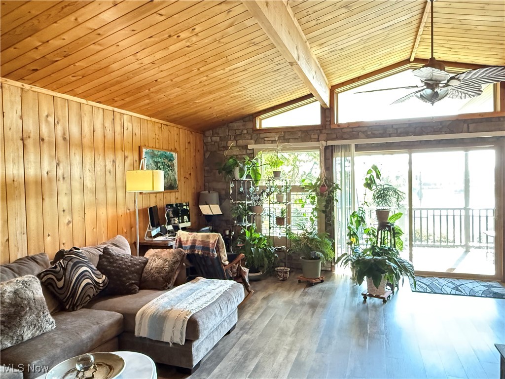 LAKE BUCKHORN - Residential