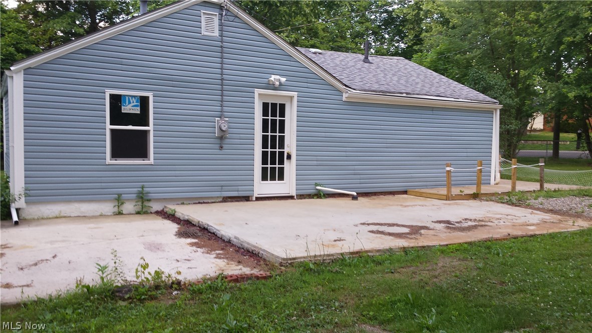 Totally remodeled in 2016 -- from new vinyl siding and gutters and deck to all new interior drywall, insulation and paint, electrical, plumbing, windows, bath, kitchen and carpet. The only thing not new in this home is the furnace (in attic). The seller just added a brand new washer/dryer unit for the buyer on July 16, 2017. Seller to provide an America's Preferred Home Warranty for the lucky buyer!!!