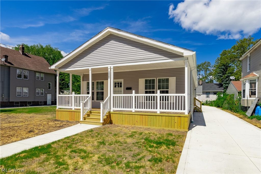 Photo of 14509 Westropp Avenue, Cleveland, OH 44110 (MLS # 5203949)