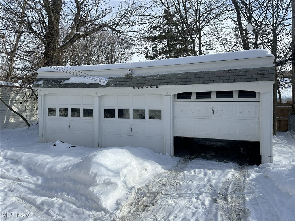 Van Sweringen Cos 22 - Residential Income