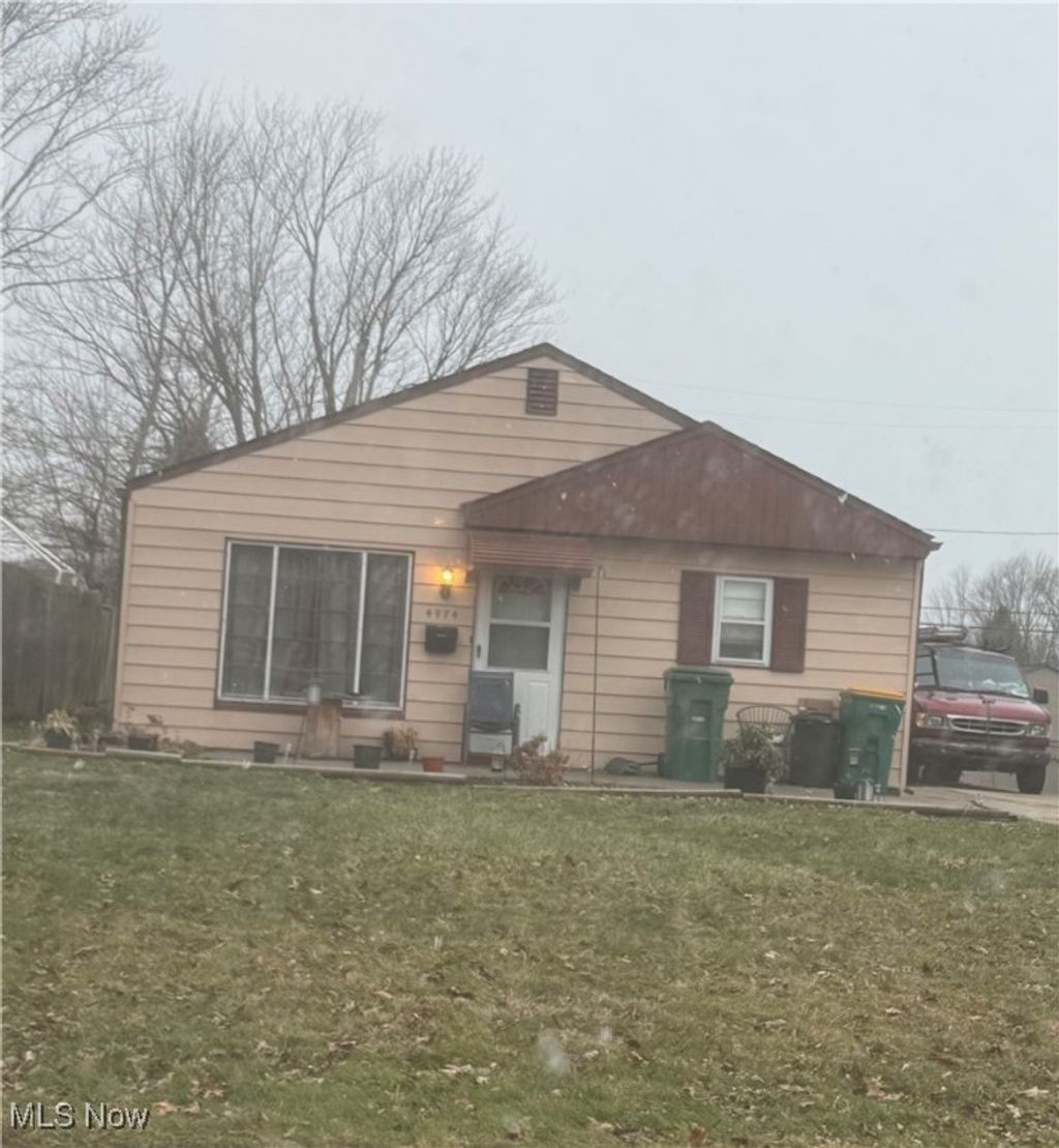 Photo of 4974 Wake Robin Road, Mentor, OH 44060 (MLS # 5179369)