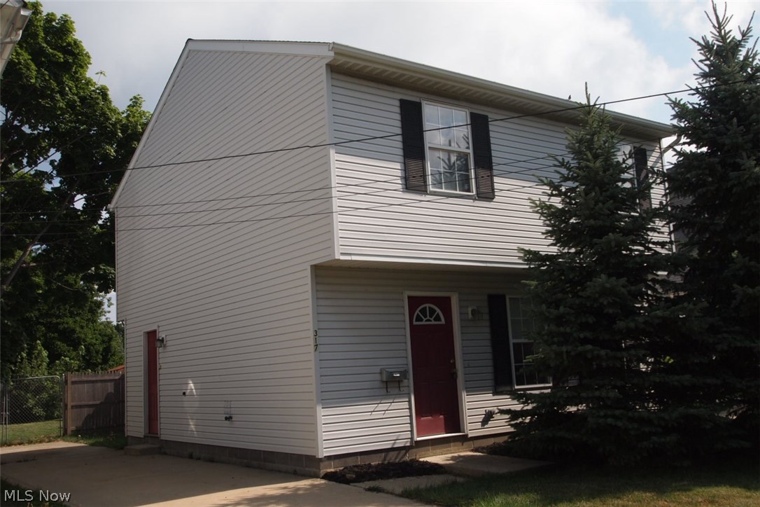 Renovated and updated throughout. Private fenced in back yard. Easy to show. Includes HSA home warranty!