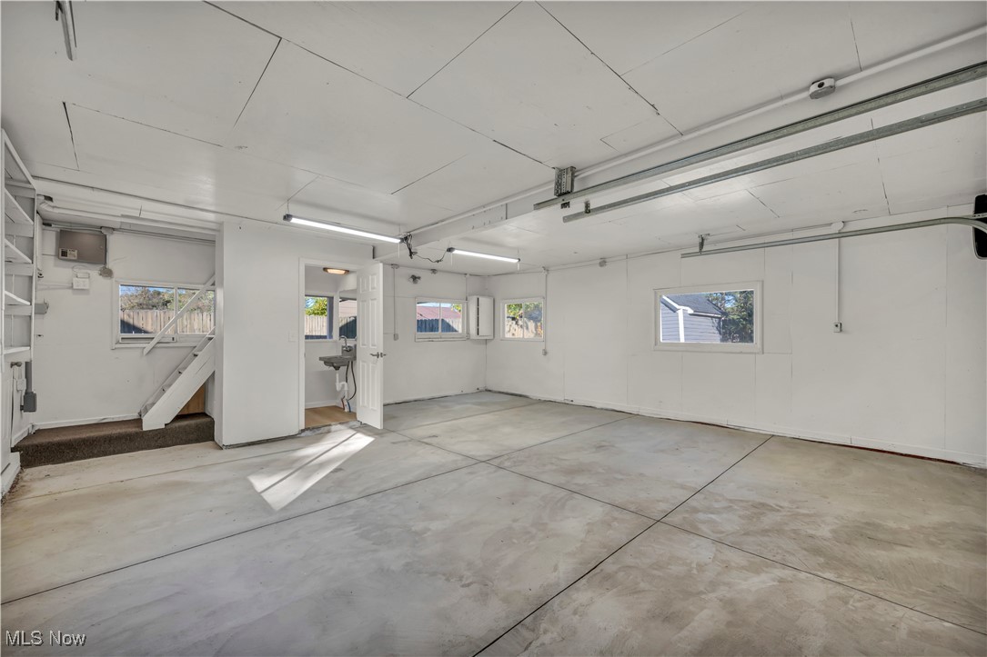 Center Ridge Hall - Residential