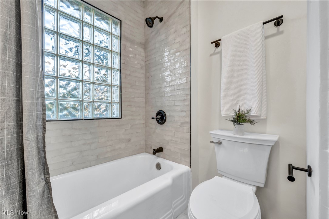 Center Ridge Hall - Residential