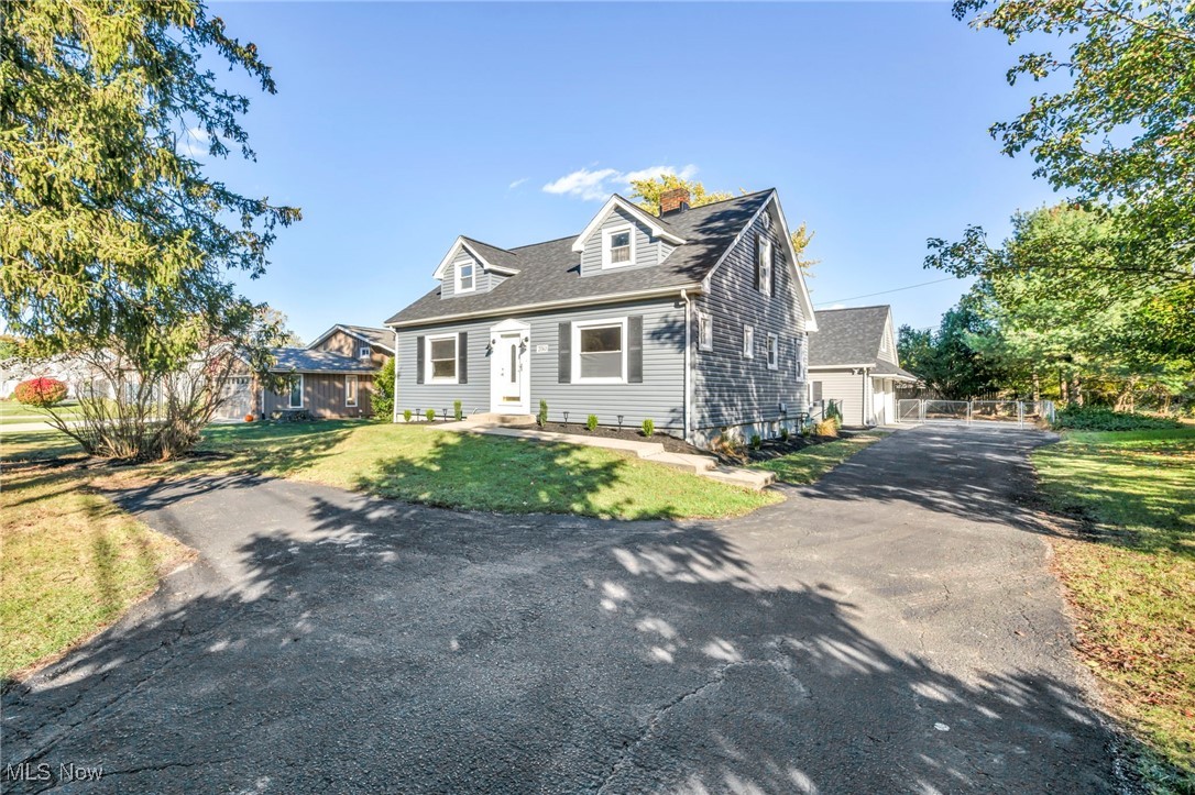 Center Ridge Hall - Residential