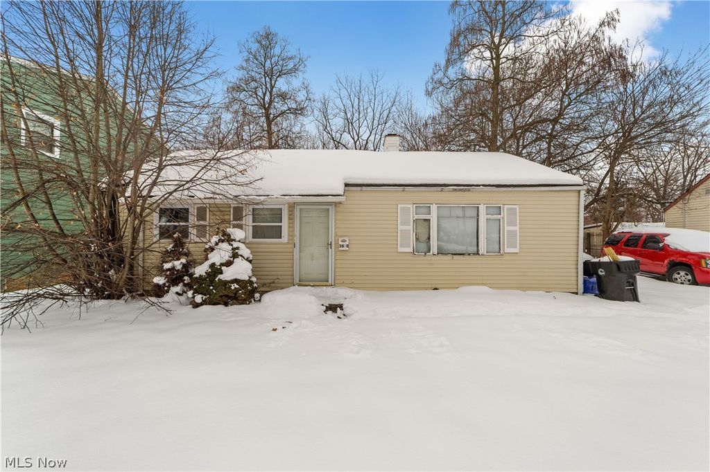 Photo of 3890 E 149th Street, Cleveland, OH 44128 (MLS # 5184794)