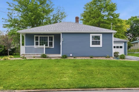 Homes For Sale - 752 Ellis Avenue<br/> Ashland County, Ashland, OH 44805