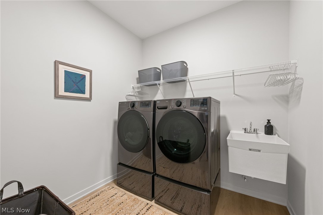 Broadview Heights Twnhms Sub - Residential