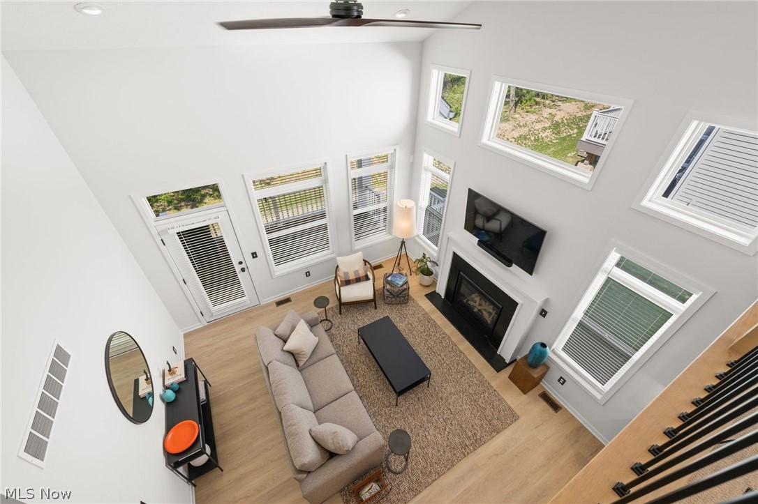 Broadview Heights Twnhms Sub - Residential