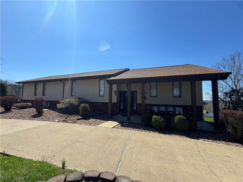 Homes For Sale - 52250 Sidon Road<br/> Dillonvale, OH 43935