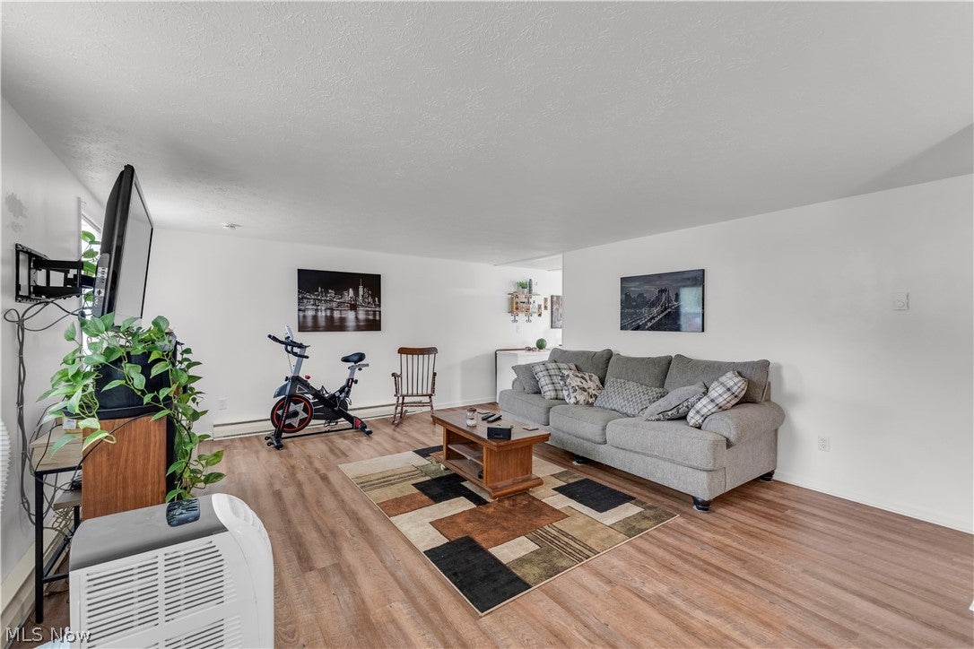 9958 Dupont Drive