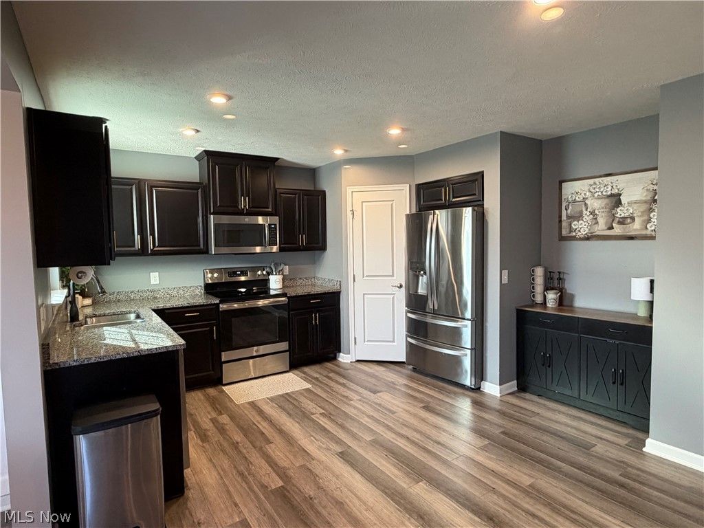 Photo of 500 Bailey Court, LaGrange, OH 44050 (MLS # 5192382)