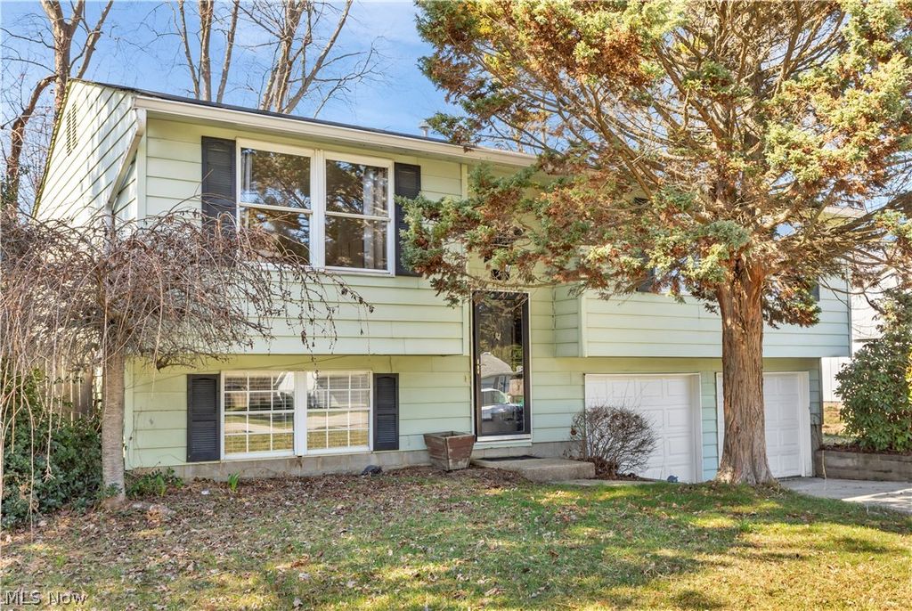 Photo of 1720 Red Bird Road, Madison, OH 44057 (MLS # 5192952)